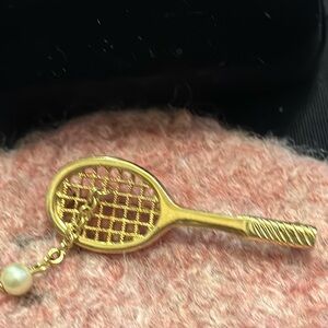 Avon Tennis Racket w/faux pearl on a chain - 1 3/4”